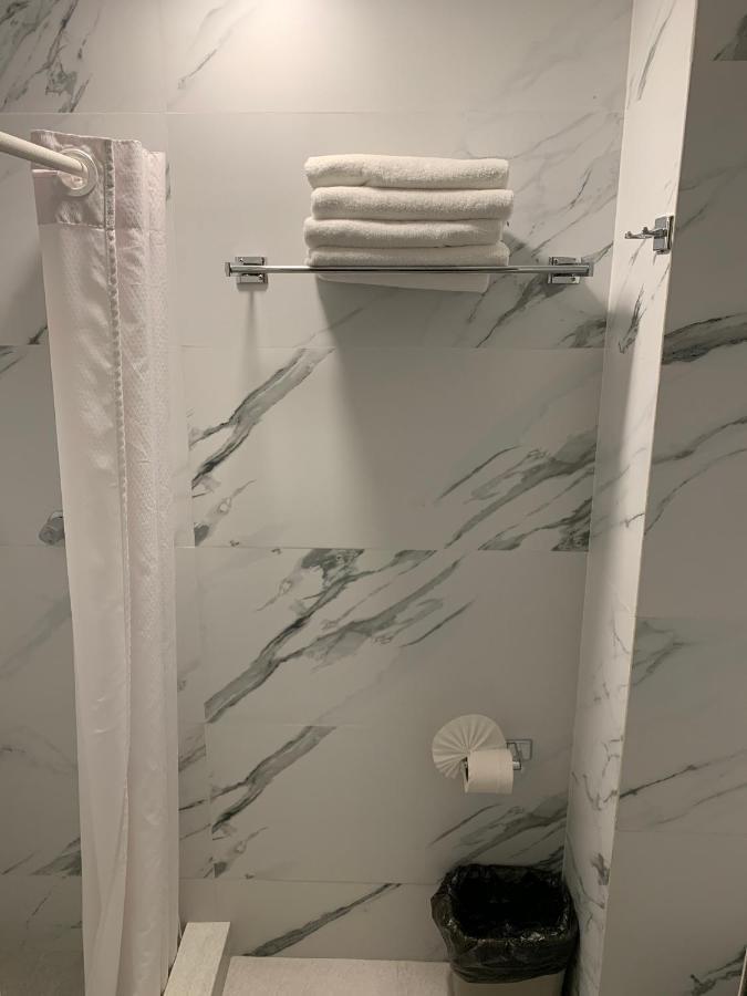 Fastos Hotel Монтерей Екстериор снимка